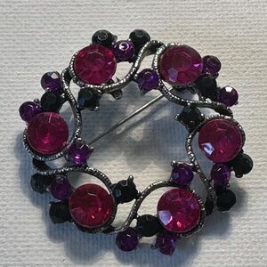 Elegant Vintage Purple and Black Brooch